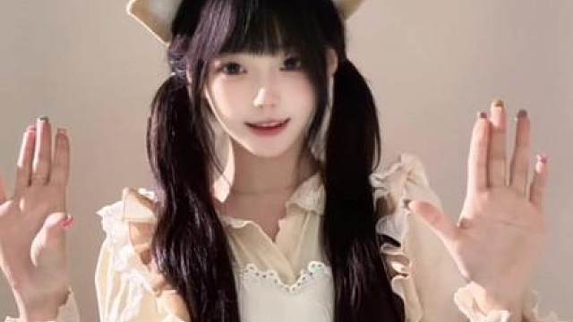 是谁在花港观鱼 而我在看你