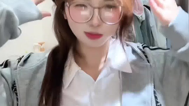 嘿嘿嘿嘿嘿嘿好玩看我铲子哈哈哈