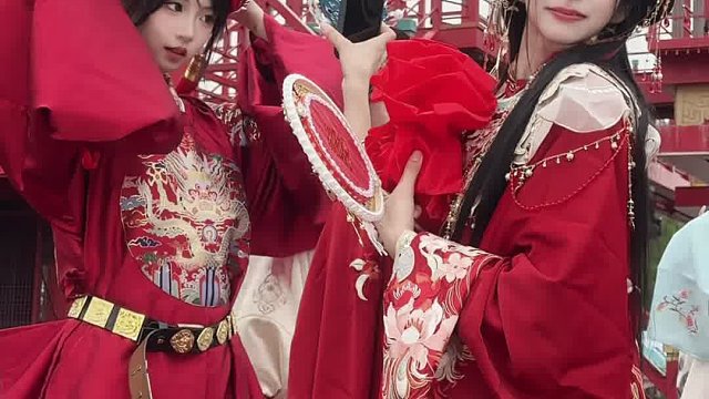 丈夫的美貌 妻子的荣耀