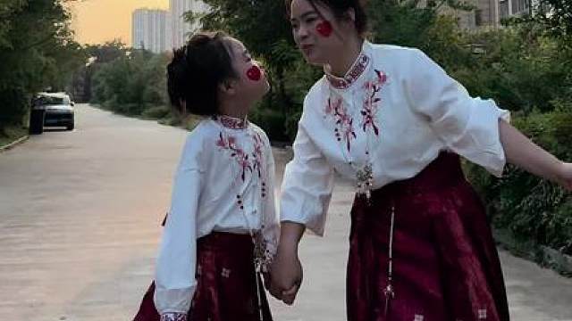 何其有幸，生于华夏，愿祖国繁荣昌盛，国泰民安