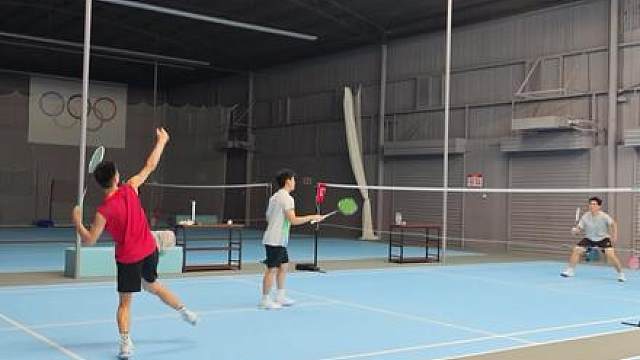 像不像你们老婆的杀球