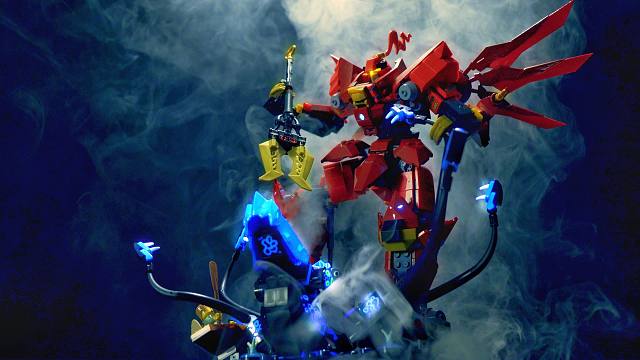 耗时32天，把乐高积木变成穿戴机甲是什么体验