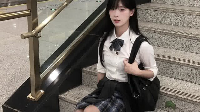 不敢直视我 是因为喜欢我吗