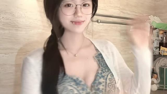 哪来的小猫咪呀