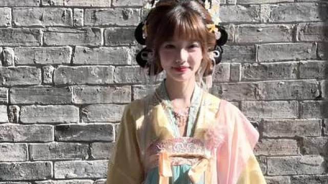 落花有意随流水