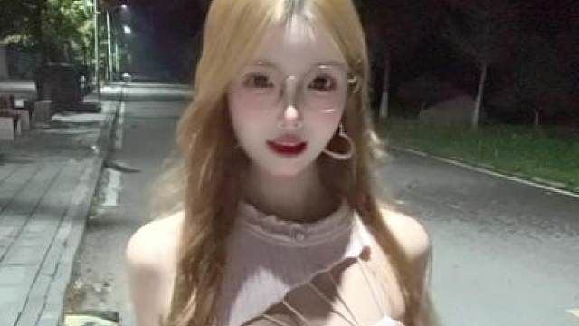 我的性格十分恶劣 但胜在我的脸实在太乖