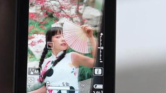 上一秒嘻嘻哈哈，下一秒就这样了 阴天的园林真的有一股独特的中式韵味啊！