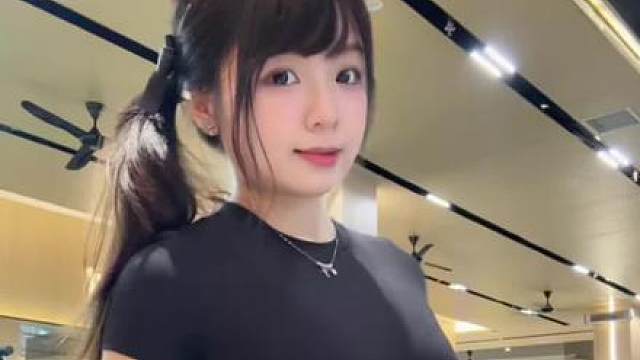 嘻嘻每天都是不想吃饭和疯狂想吃饭两种情绪反复横跳