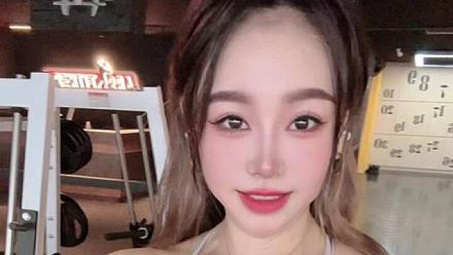 减脂期 轻轻放下忧虑，暖暖拥抱自己，这一生若已竭尽全力，就要学会顺其自然，风来听风，雨来听雨