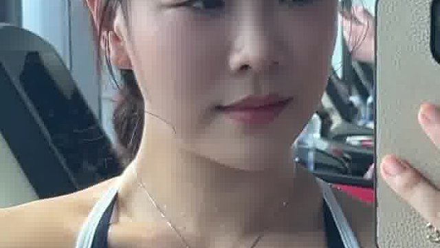 十八很好，二十八岁也不错，三十八岁或许更精彩，只要心不长皱纹，我们永远风华正茂