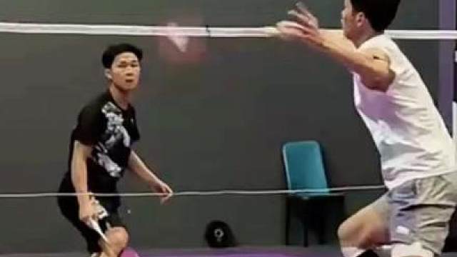 黑衣服应该放水了