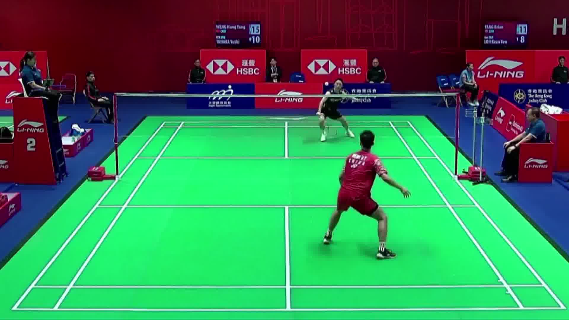 次局翁泓阳调整战术，增加劈斜线与突击点杀，成功锁定胜局