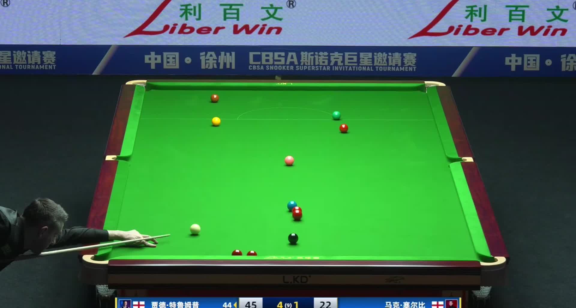 出场费肯定不会拿，最新比赛，塞尔比上演超神一杆，秀了小特一脸