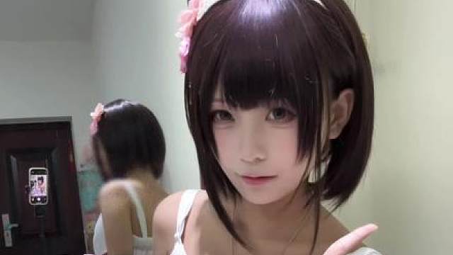 陪你网吧通宵 陪你抽风作妖 陪你一起鬼刀鬼刀回手掏 弟弟不要惊讶 弟弟不要害怕 这么好的小姐姐你考虑一下 不说没有关系没钱没有关系 只要弟弟乐观善良温柔专一 我要赚钱钱我要暴富富 我要变美变瘦变酷酷 我要钱多多我要买车车 我要带我沙雕姐妹去找哥哥