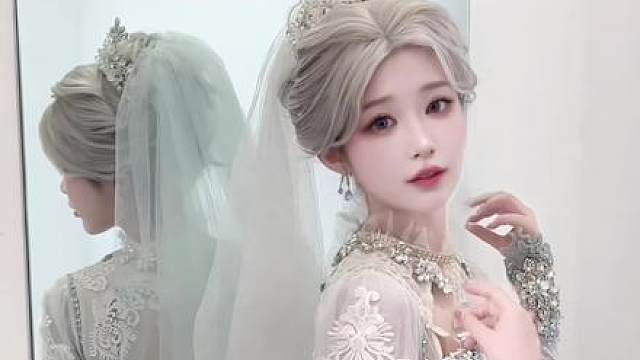 我们仍未得知，苒苒那天究竟拍了多少季莹莹谪星