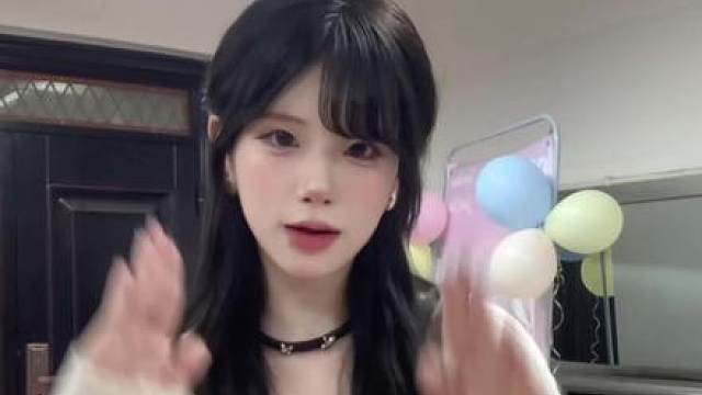 晚上吃虾滑菠菜炒蛋盖浇饭