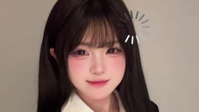 脑袋里在开趴踢