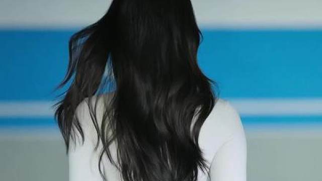 千万别被廉价的话感动了，比如我爱你