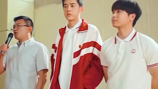 这校长是来搞笑的吧