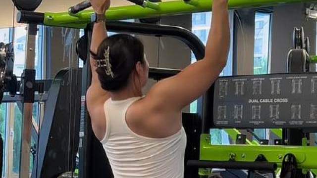 不就是拉引体吗