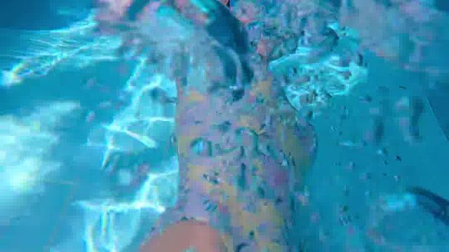 干净的泳池‍️