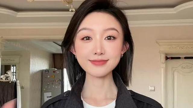 风里满是甜，家国共团圆，举杯贺华诞，岁岁皆平安！