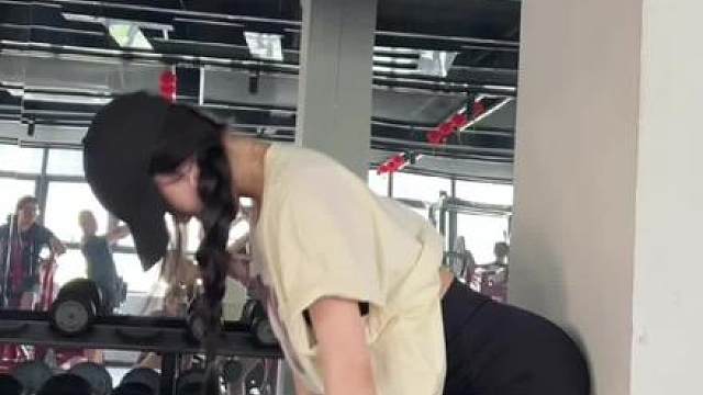 一个动作 找到上臀发力