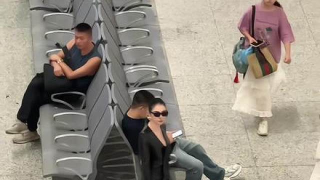 高跟鞋带来的气场是平底鞋给不了的