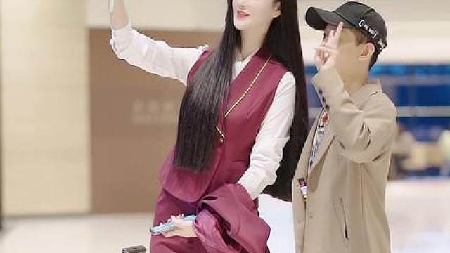 这身高合影太尴尬啦！