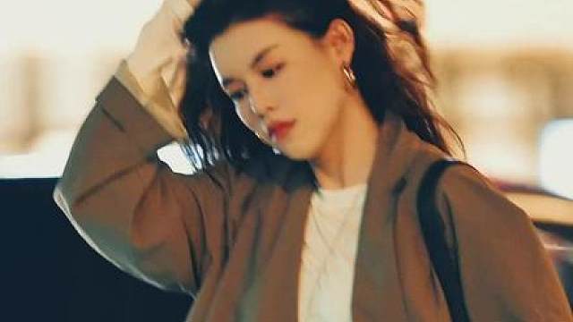 愿我们都活成自己喜欢的样子 独立且清醒 松弛而自带魅力…