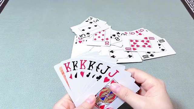 处处拦我，朋友是人？