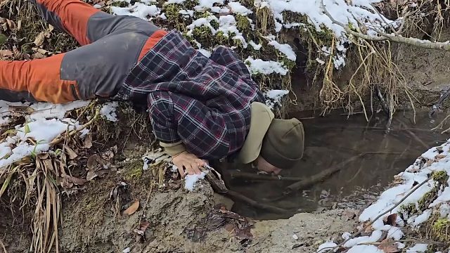 建造一个温暖的冬季庇护所以抵御严寒天气