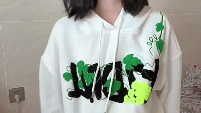 受不了了每次脸一水肿就特别圆(｡ˇ﹏ˇ｡ )