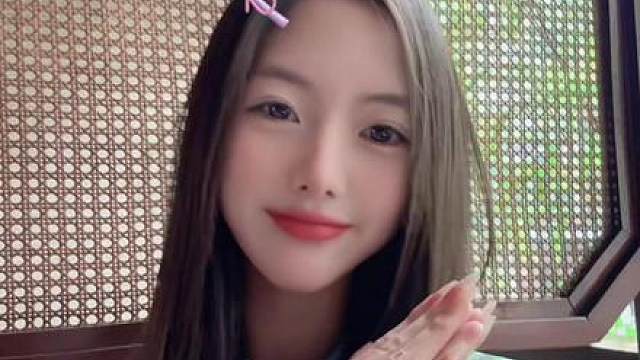 我对你的思念写进了纸和笔