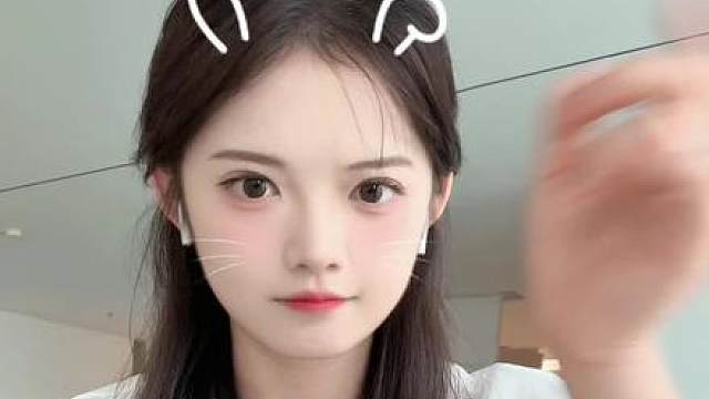 你也偷偷的望着我