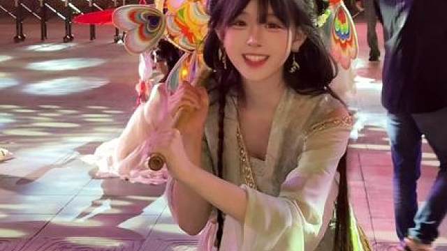 像个小老头哈哈哈