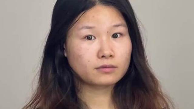 淡妆？什么是淡妆？化妆师能理解的淡妆有很多种，这只是其中3种 ，同一个人，同一套衣服，不同的淡妆，电影感，电视剧感，写真氛围感！你更加喜欢哪一种？