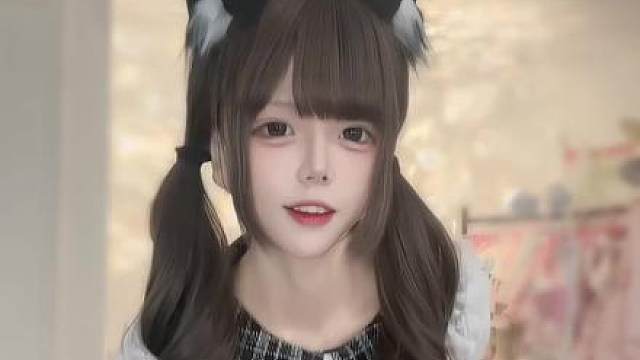 你是一个香香软软的…