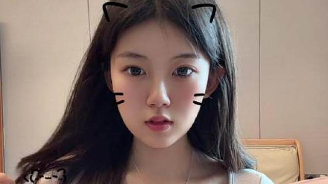 其实小猫很爱你，但小猫开口后会变成喵喵喵