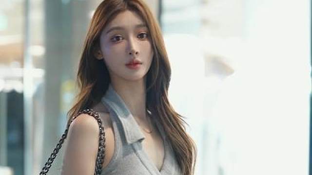 三里屯牛仔短裤小姐姐