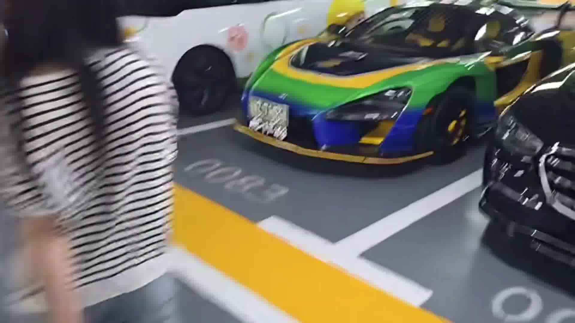 “偶遇野生迈凯伦塞纳”