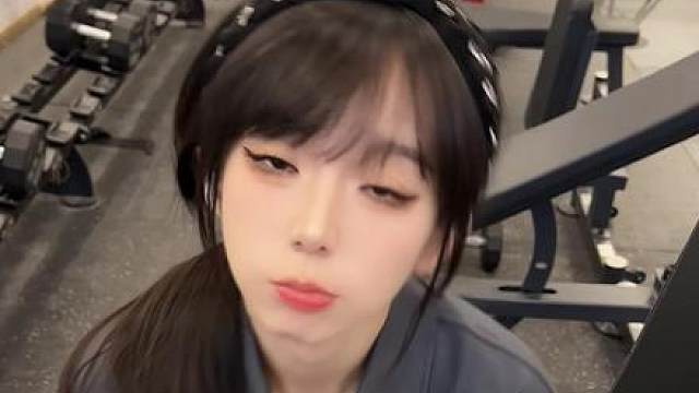 鼻孔里 是无尽的黑暗