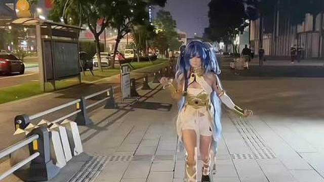 叽里咕噜说撒呢？谁要和你交往？