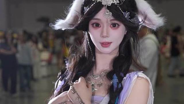 “我叫阿初，初见的初”