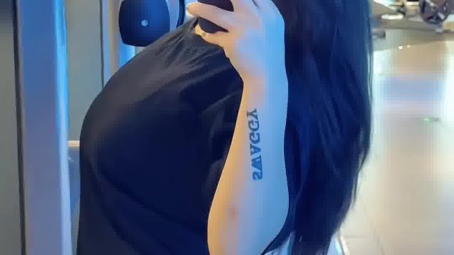 爱健身的小姐姐