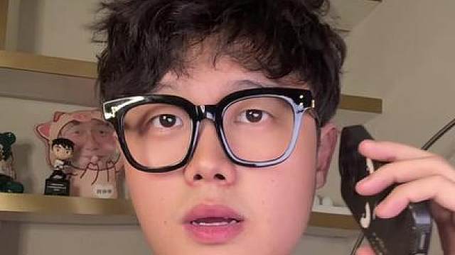 当你发现固排在跟别人打游戏