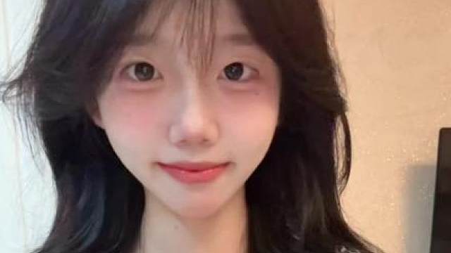 围着我转就行了 你哪来这么多自己的事要干