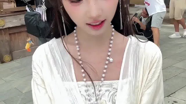 别看我长这样但我的妹妹