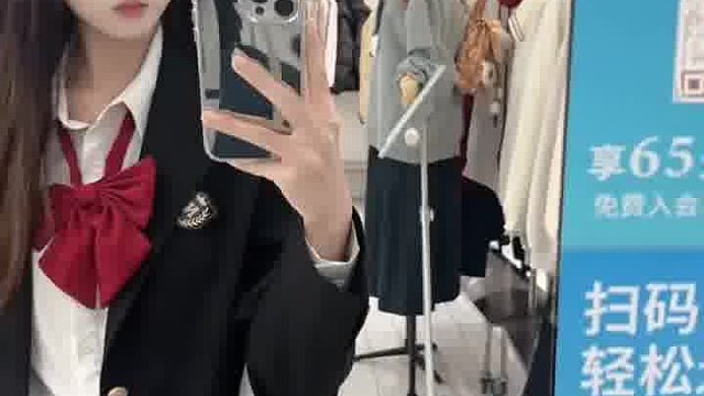 阳光吹过你的头发 不是风动 是我的心动了