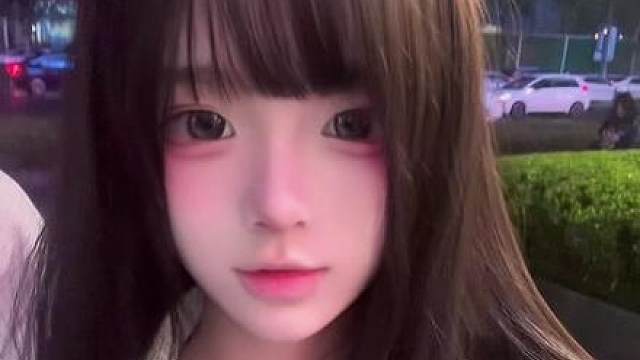 我们都不懂离别的重量 直到某天冷空气裹挟着回忆涌入